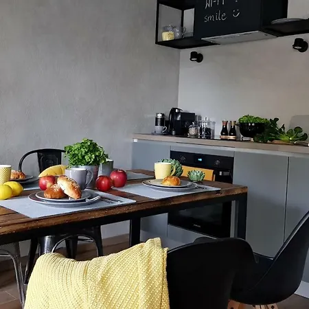 Tamka Chopin Apartment *